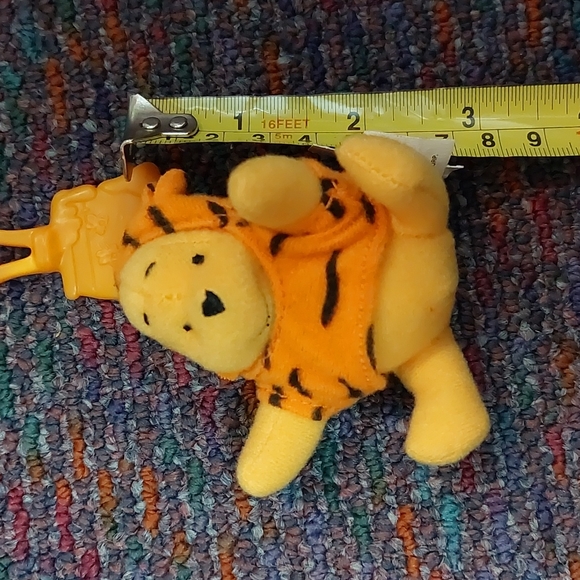 Vintage • Collectable • Set of 4 • McDonald's 'The Tigger Movie' Clip-on Charm - Picture 12 of 12